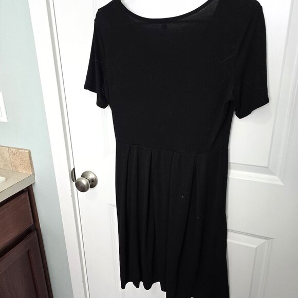 Black Dress with Pockets - Picture 7 of 7